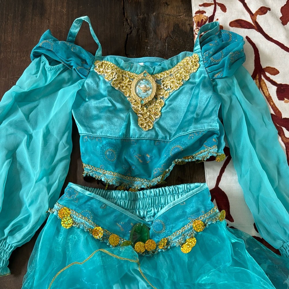 Disney girls princess Jasmine costume size 4